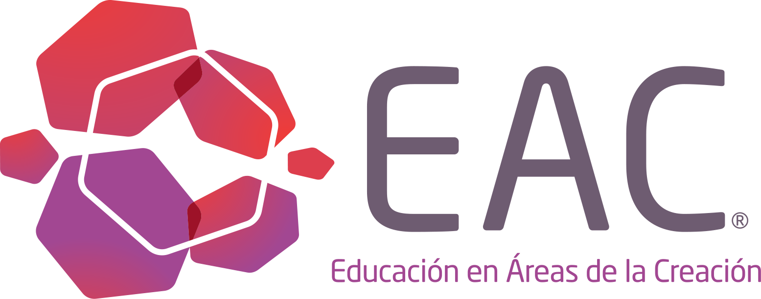 Logo de EAC: cuatro hexagonos de tonos rosa y violeta son conectados entre sí por un quinto hexagono al que solo se le ve su borde blanco. Dos hexagonos a manera de lunas se ubican a cada lado de la composición